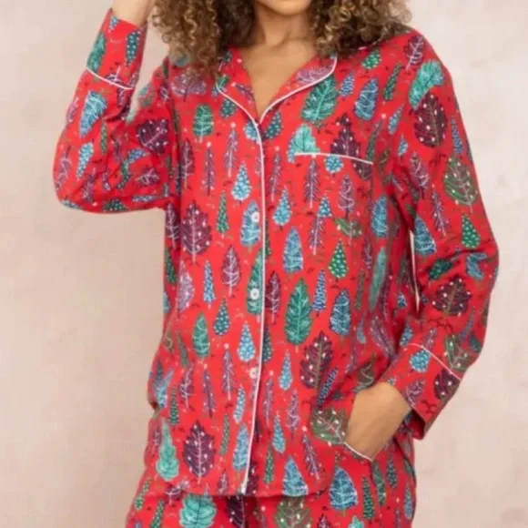 Printfresh Red and Green Leaf Pajama Set - Picture 4 of 16